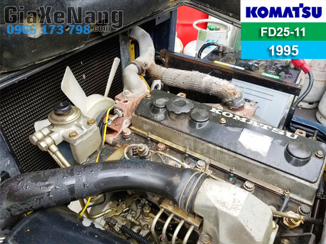 Xe nâng dầu giá rẻ Komatsu FD25-11