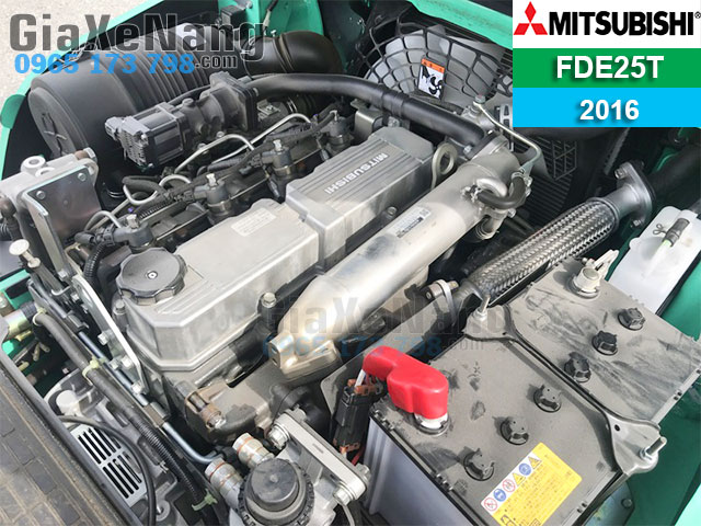 xe nâng hàng trưng bày mitsubishi FDE25T, Xe nâng dầu 2.5 t 
